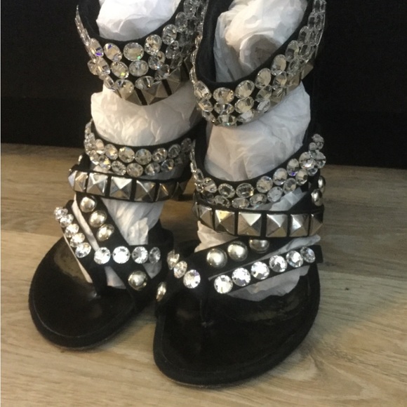 Balmain crystal and stud embellished suede leather heels - Picture 5 of 10